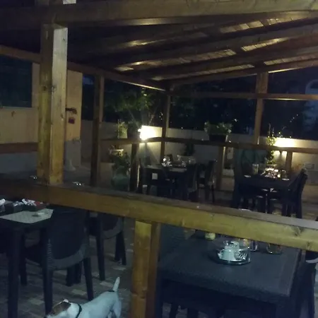 A Due Passi Dal Porto 3*