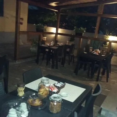 A Due Passi Dal Porto Pensjonat