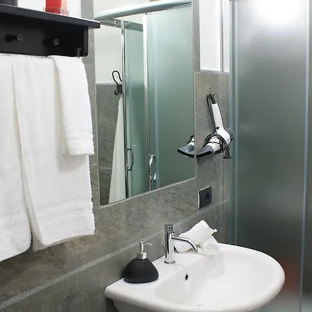 Guest house A Due Passi Dal Porto Civitavecchia
