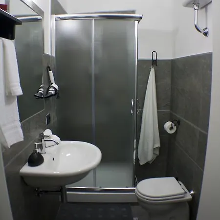 Guest house A Due Passi Dal Porto Civitavecchia