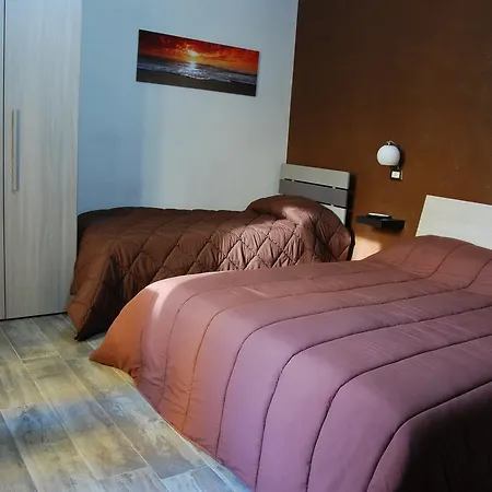 Guest house A Due Passi Dal Porto 3*