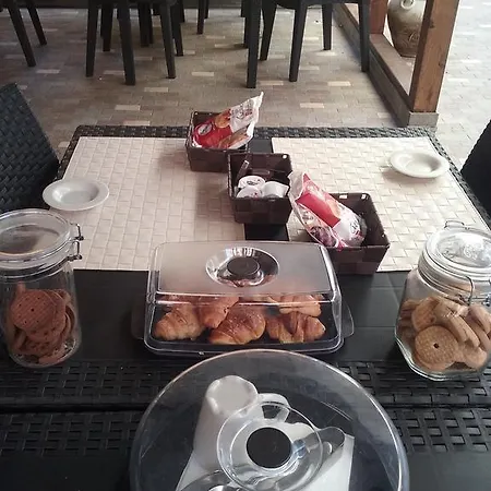 Guest house A Due Passi Dal Porto 3*