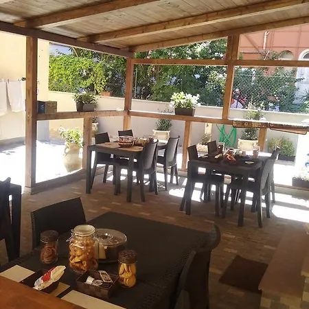 A Due Passi Dal Porto Guest house Civitavecchia